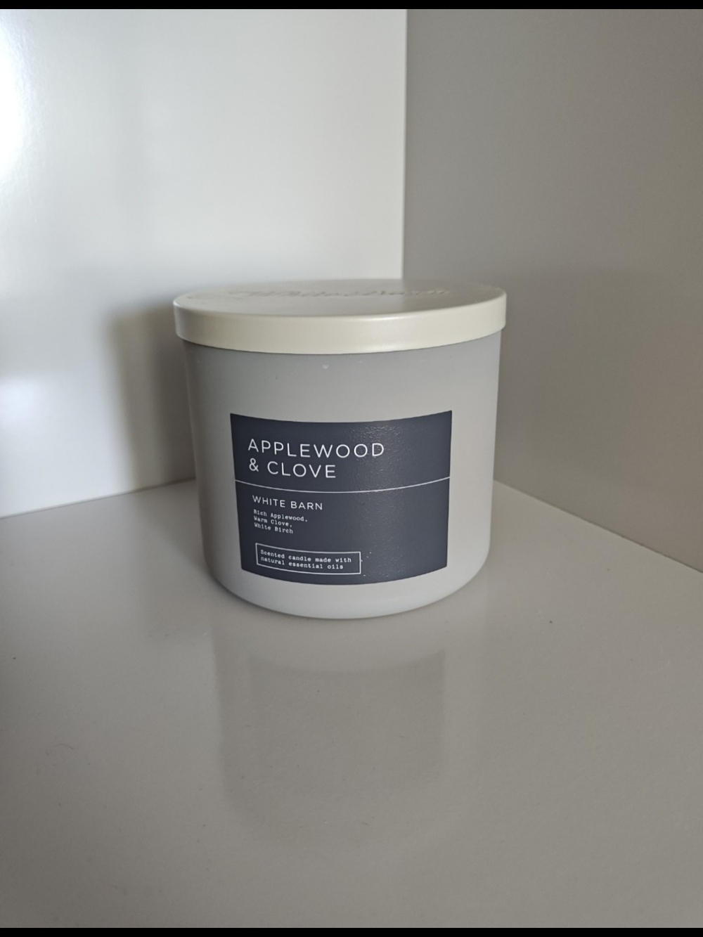 White Barn Applewood And Clove 3-Wick Candle - New